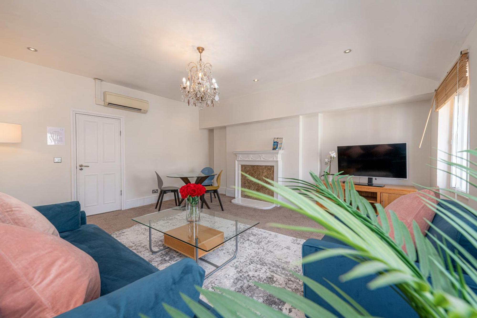 17 Hertford Street Лондон Экстерьер фото