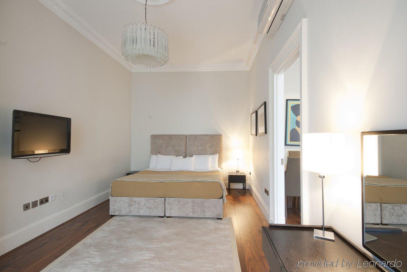 17 Hertford Street Лондон Экстерьер фото